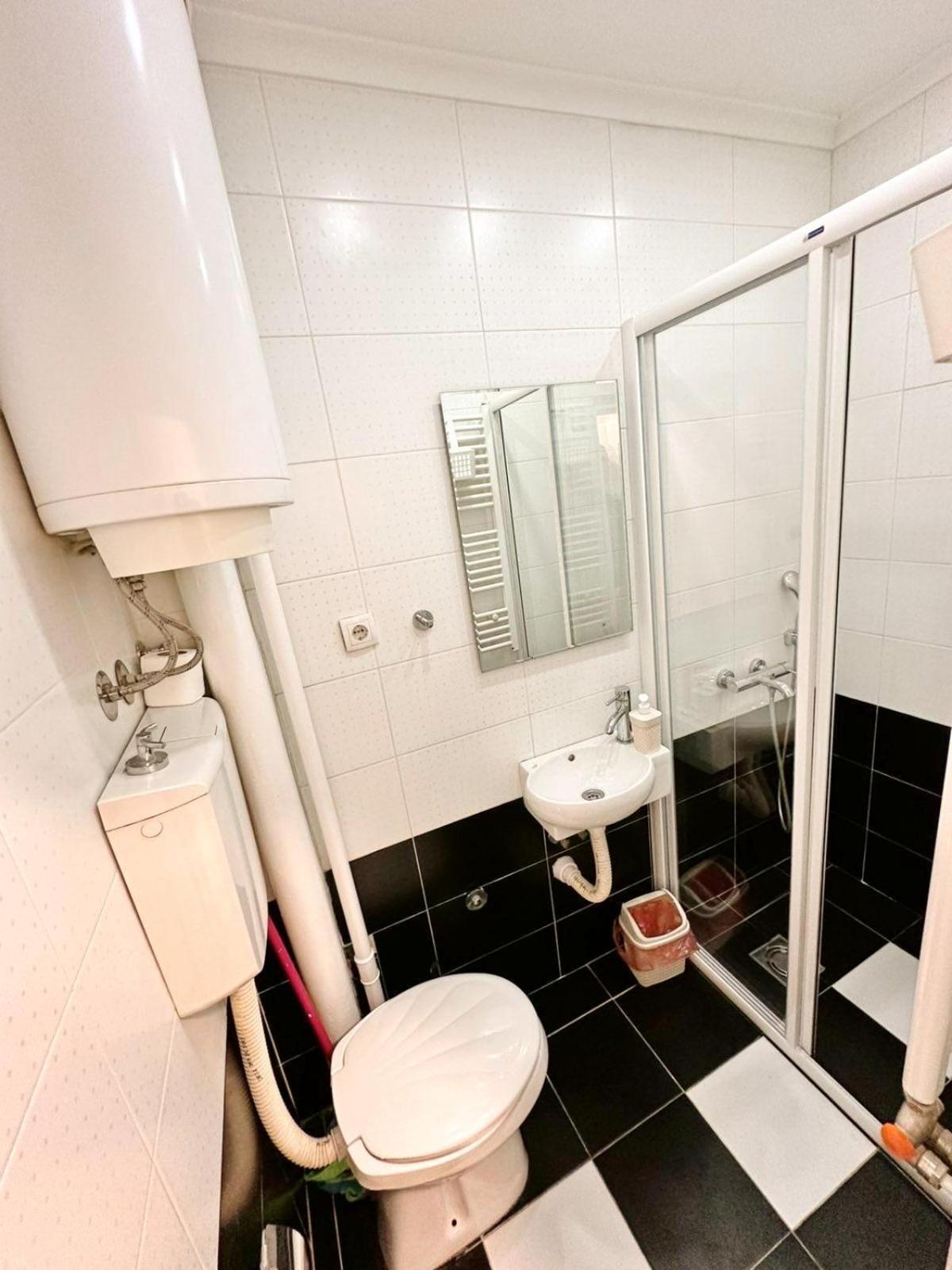 Modern Central Apartments Renovated ベオグラード エクステリア 写真